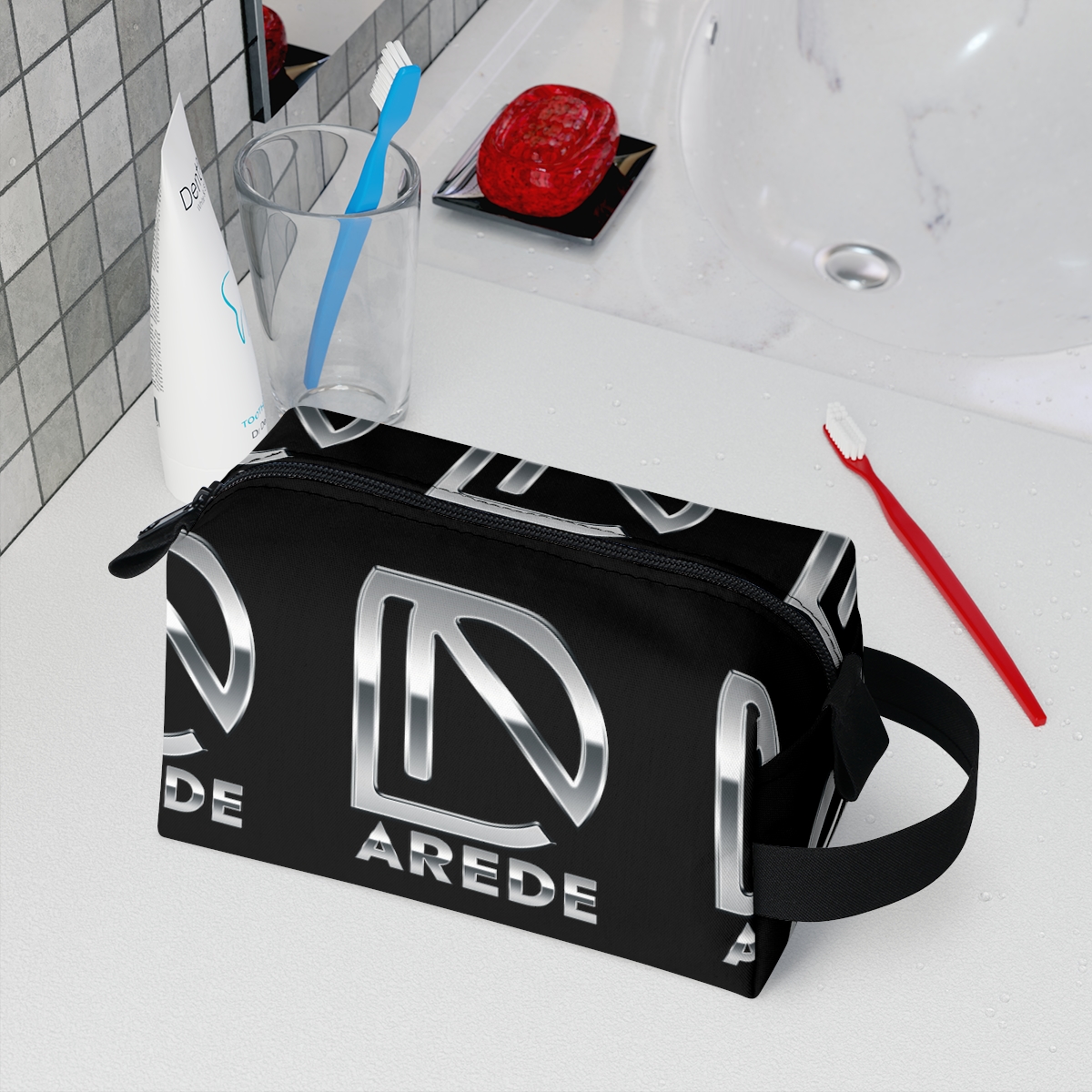 Arede Toiletry Bag product thumbnail image