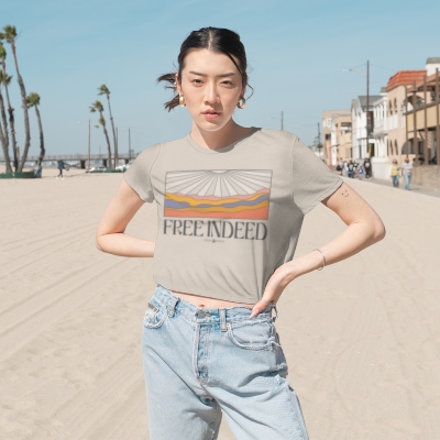 Women's Free Indeed Cropped Tee