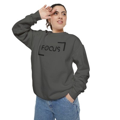 Focus- Unisex Garment-Dyed Sweatshirt