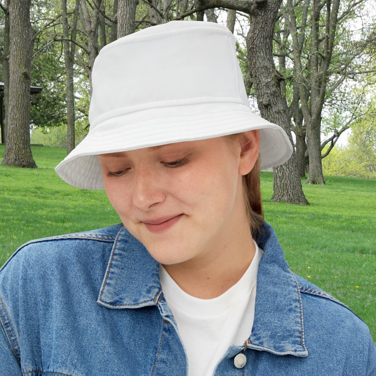 THE ZOO Bucket Hat (White) product thumbnail image